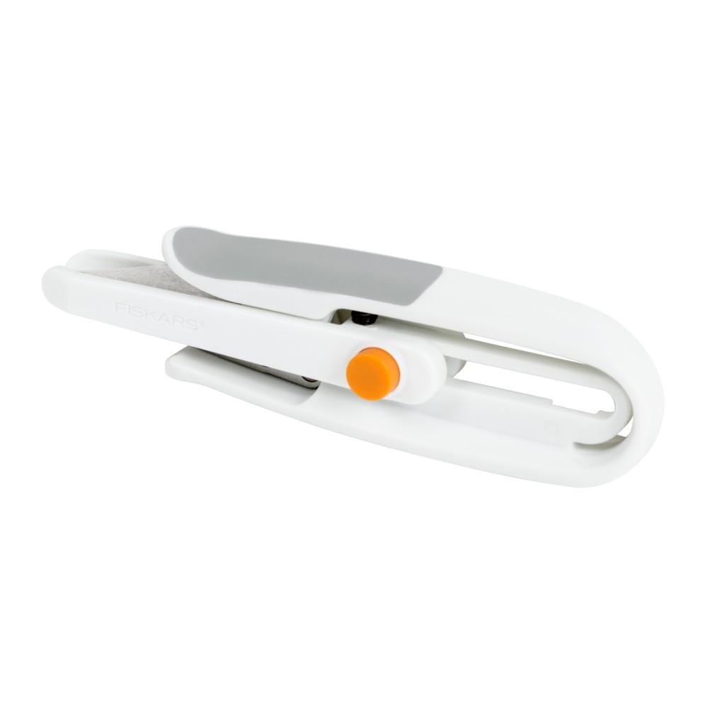 140180 Ultrasharp Thread Snips 5in_D1_HR 140180 Ultrasharp Thread Snips 5in D1 HR