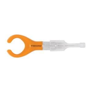 163050 Fingertip Detail Knife C HR
