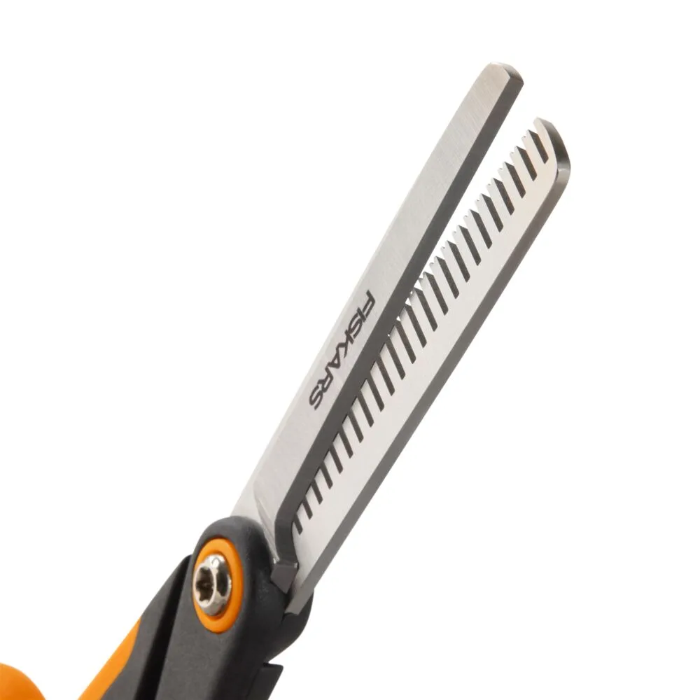 Square Medium 364520 Fiskars Pet Care Blending Scissors Blade Detail